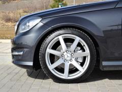 https://www.autoroyal.es/media/com_expautospro/images/big/turismos_todo_terrenos_y_furgonetas_mercedes_c_220_620557ab704f2.JPG
