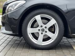 https://www.autoroyal.es/media/com_expautospro/images/big/turismos_todo_terrenos_y_furgonetas_mercedes_c_220_6574641df09a3.JPG