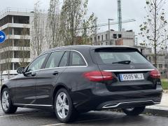 https://www.autoroyal.es/media/com_expautospro/images/big/turismos_todo_terrenos_y_furgonetas_mercedes_c_220_6574641ed4d7d.JPG