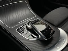 https://www.autoroyal.es/media/com_expautospro/images/big/turismos_todo_terrenos_y_furgonetas_mercedes_c_220_65746432de30a.JPG