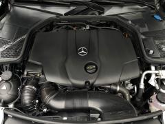 https://www.autoroyal.es/media/com_expautospro/images/big/turismos_todo_terrenos_y_furgonetas_mercedes_c_220_65746443a2c23.JPG