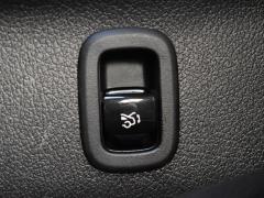 https://www.autoroyal.es/media/com_expautospro/images/big/turismos_todo_terrenos_y_furgonetas_mercedes_c_220_673cbbfec8703.JPG