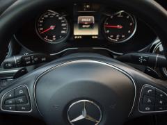 https://www.autoroyal.es/media/com_expautospro/images/big/turismos_todo_terrenos_y_furgonetas_mercedes_c_220d_60bf864b6fa4f.JPG