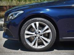 https://www.autoroyal.es/media/com_expautospro/images/big/turismos_todo_terrenos_y_furgonetas_mercedes_c_220d_60bf864f2e6a7.JPG