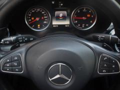 https://www.autoroyal.es/media/com_expautospro/images/big/turismos_todo_terrenos_y_furgonetas_mercedes_c_220d_60f59bd3d7891.JPG