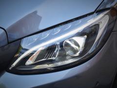 https://www.autoroyal.es/media/com_expautospro/images/big/turismos_todo_terrenos_y_furgonetas_mercedes_c_220d_60f59c1259d7f.JPG