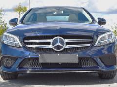 https://www.autoroyal.es/media/com_expautospro/images/big/turismos_todo_terrenos_y_furgonetas_mercedes_c_220d_664b792b635e7.JPG