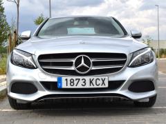 https://www.autoroyal.es/media/com_expautospro/images/big/turismos_todo_terrenos_y_furgonetas_mercedes_c_220d_667d2a087cb1b.JPG