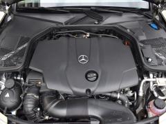 https://www.autoroyal.es/media/com_expautospro/images/big/turismos_todo_terrenos_y_furgonetas_mercedes_c_220d_667d2a19d64ab.JPG