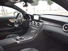 https://www.autoroyal.es/media/com_expautospro/images/big/turismos_todo_terrenos_y_furgonetas_mercedes_c_220d_66d82e2aa03c7.JPG