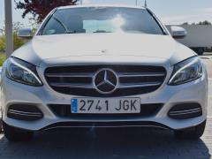 https://www.autoroyal.es/media/com_expautospro/images/big/turismos_todo_terrenos_y_furgonetas_mercedes_c_220d_681b7c44c9ee7.JPG