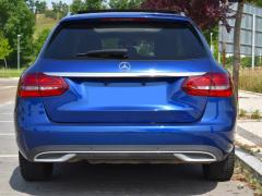 https://www.autoroyal.es/media/com_expautospro/images/big/turismos_todo_terrenos_y_furgonetas_mercedes_c_220d_6847095d0728c.JPG
