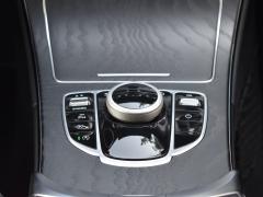 https://www.autoroyal.es/media/com_expautospro/images/big/turismos_todo_terrenos_y_furgonetas_mercedes_c_220d_68470963029d1.JPG