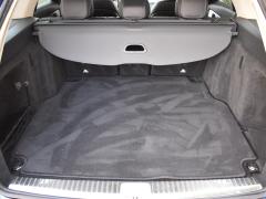 https://www.autoroyal.es/media/com_expautospro/images/big/turismos_todo_terrenos_y_furgonetas_mercedes_c_220d_6847096302bed.JPG