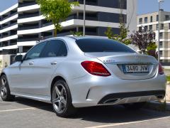 https://www.autoroyal.es/media/com_expautospro/images/big/turismos_todo_terrenos_y_furgonetas_mercedes_c_220d_6852dbdb3aa0d.JPG