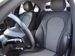 https://www.autoroyal.es/media/com_expautospro/images/big/turismos_todo_terrenos_y_furgonetas_mercedes_c_220d_6852dbdf41c79.JPG
