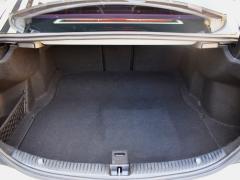 https://www.autoroyal.es/media/com_expautospro/images/big/turismos_todo_terrenos_y_furgonetas_mercedes_c_220d_6852dbe14c02c.JPG