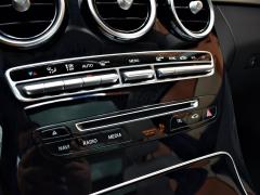 https://www.autoroyal.es/media/com_expautospro/images/big/turismos_todo_terrenos_y_furgonetas_mercedes_c_250d_5ee4b32b39d8a.JPG