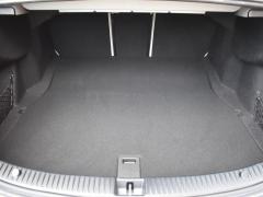 https://www.autoroyal.es/media/com_expautospro/images/big/turismos_todo_terrenos_y_furgonetas_mercedes_c_250d_5ee4b332847f2.JPG