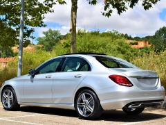 https://www.autoroyal.es/media/com_expautospro/images/big/turismos_todo_terrenos_y_furgonetas_mercedes_c_250d_5ee4b34241896.JPG