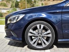 https://www.autoroyal.es/media/com_expautospro/images/big/turismos_todo_terrenos_y_furgonetas_mercedes_cla_200_6151eaca418a6.JPG