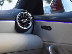 https://www.autoroyal.es/media/com_expautospro/images/big/turismos_todo_terrenos_y_furgonetas_mercedes_cla_200_68b81e3e413dc.JPG