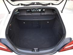 https://www.autoroyal.es/media/com_expautospro/images/big/turismos_todo_terrenos_y_furgonetas_mercedes_cla_200_shooting_brake_62a76a144b662.JPG