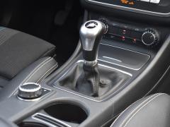 https://www.autoroyal.es/media/com_expautospro/images/big/turismos_todo_terrenos_y_furgonetas_mercedes_cla_200_shooting_brake_62a76a148dffe.JPG