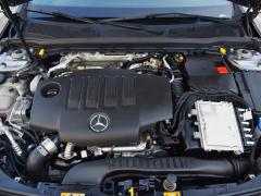 https://www.autoroyal.es/media/com_expautospro/images/big/turismos_todo_terrenos_y_furgonetas_mercedes_cla_67b0831b6c04e.JPG