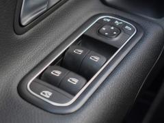 https://www.autoroyal.es/media/com_expautospro/images/big/turismos_todo_terrenos_y_furgonetas_mercedes_cla_67b4d53e83c14.JPG