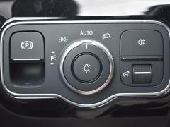https://www.autoroyal.es/media/com_expautospro/images/big/turismos_todo_terrenos_y_furgonetas_mercedes_cla_6a3c19bd07335.JPG