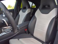https://www.autoroyal.es/media/com_expautospro/images/big/turismos_todo_terrenos_y_furgonetas_mercedes_cla_6a9afb6d779cc.JPG