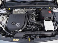 https://www.autoroyal.es/media/com_expautospro/images/big/turismos_todo_terrenos_y_furgonetas_mercedes_cla_6a9afb7110504.JPG