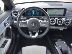 https://www.autoroyal.es/media/com_expautospro/images/big/turismos_todo_terrenos_y_furgonetas_mercedes_cla_6a9afb718cdf7.JPG