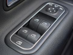 https://www.autoroyal.es/media/com_expautospro/images/big/turismos_todo_terrenos_y_furgonetas_mercedes_cla_shooting_brake_69e8a33c4728f.JPG