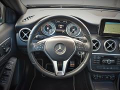 https://www.autoroyal.es/media/com_expautospro/images/big/turismos_todo_terrenos_y_furgonetas_mercedes_clase_a220d_623c912026bad.JPG