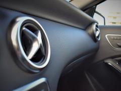 https://www.autoroyal.es/media/com_expautospro/images/big/turismos_todo_terrenos_y_furgonetas_mercedes_clase_a220d_623c9127f1c7b.JPG