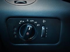 https://www.autoroyal.es/media/com_expautospro/images/big/turismos_todo_terrenos_y_furgonetas_mercedes_cls_350_616fdbc9d0634.JPG