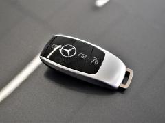 https://www.autoroyal.es/media/com_expautospro/images/big/turismos_todo_terrenos_y_furgonetas_mercedes_e350d_5f4e1e86b75d9.JPG