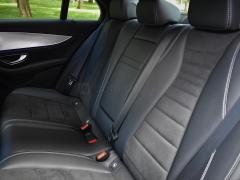 https://www.autoroyal.es/media/com_expautospro/images/big/turismos_todo_terrenos_y_furgonetas_mercedes_e350d_5f4e1e94bd937.JPG