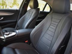 https://www.autoroyal.es/media/com_expautospro/images/big/turismos_todo_terrenos_y_furgonetas_mercedes_e_220_60f14b3d9c307.JPG