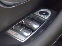 https://www.autoroyal.es/media/com_expautospro/images/big/turismos_todo_terrenos_y_furgonetas_mercedes_e_220_68343d2d75fc0.JPG