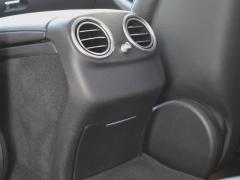 https://www.autoroyal.es/media/com_expautospro/images/big/turismos_todo_terrenos_y_furgonetas_mercedes_e_220_68343d2f963dd.JPG