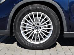https://www.autoroyal.es/media/com_expautospro/images/big/turismos_todo_terrenos_y_furgonetas_mercedes_gla_200_650ec69921722.JPG