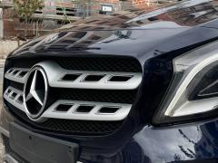 https://www.autoroyal.es/media/com_expautospro/images/big/turismos_todo_terrenos_y_furgonetas_mercedes_gla_220_653f96263bd8b.JPG