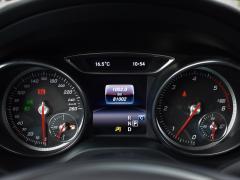 https://www.autoroyal.es/media/com_expautospro/images/big/turismos_todo_terrenos_y_furgonetas_mercedes_gla_60719541543bf.JPG