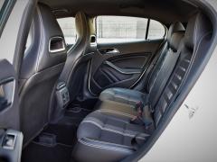 https://www.autoroyal.es/media/com_expautospro/images/big/turismos_todo_terrenos_y_furgonetas_mercedes_gla_664c7e0f7c36b.JPG