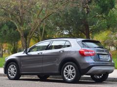 https://www.autoroyal.es/media/com_expautospro/images/big/turismos_todo_terrenos_y_furgonetas_mercedes_gla_668ec5f949b81.JPG