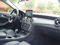 https://www.autoroyal.es/media/com_expautospro/images/big/turismos_todo_terrenos_y_furgonetas_mercedes_gla_668ec5fdb9996.JPG