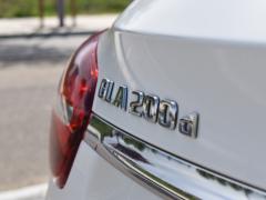https://www.autoroyal.es/media/com_expautospro/images/big/turismos_todo_terrenos_y_furgonetas_mercedes_gla_67fe96eb3831b.JPG